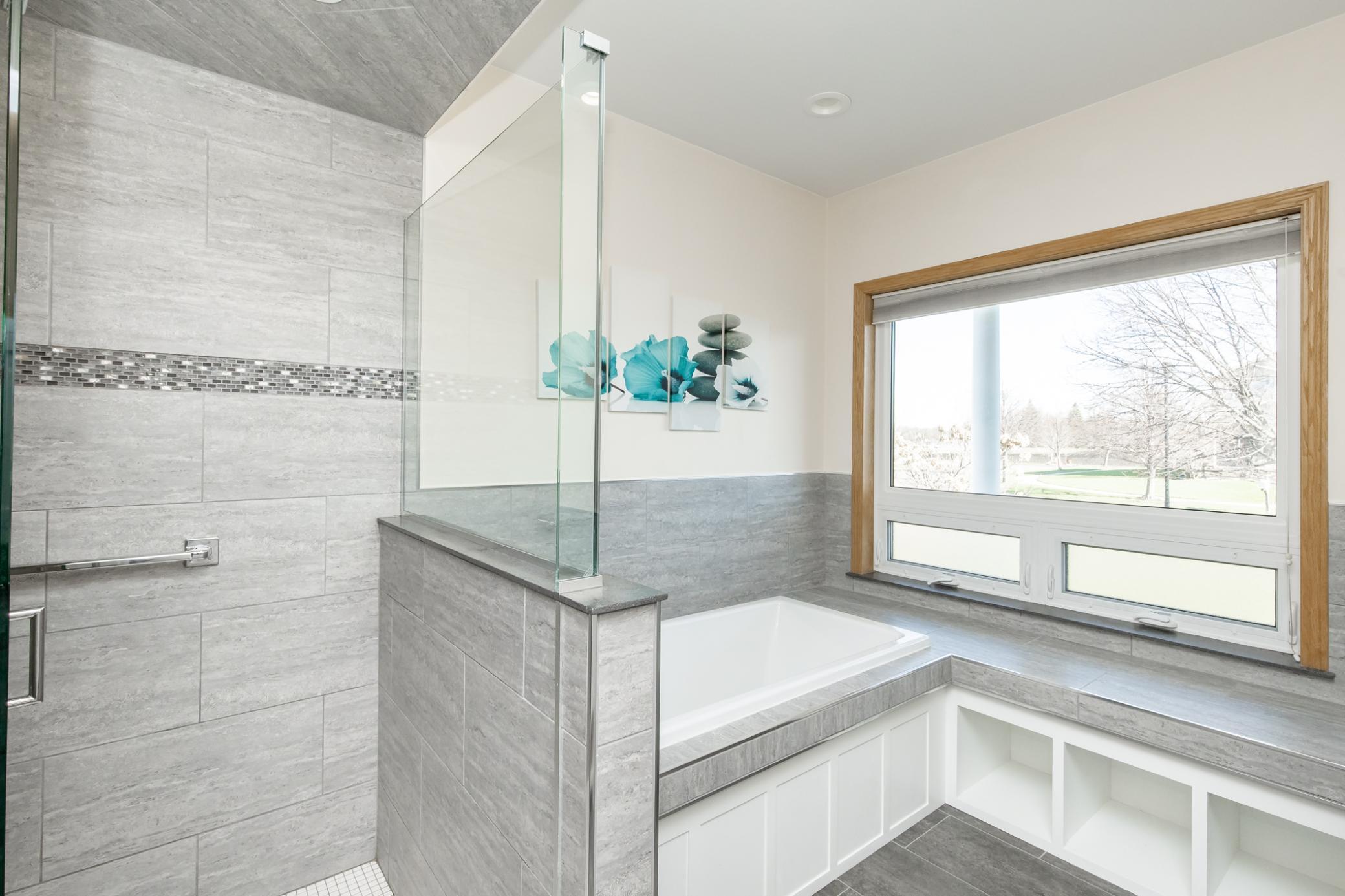 Primary Bath - Full - Sep. Tub & Shower