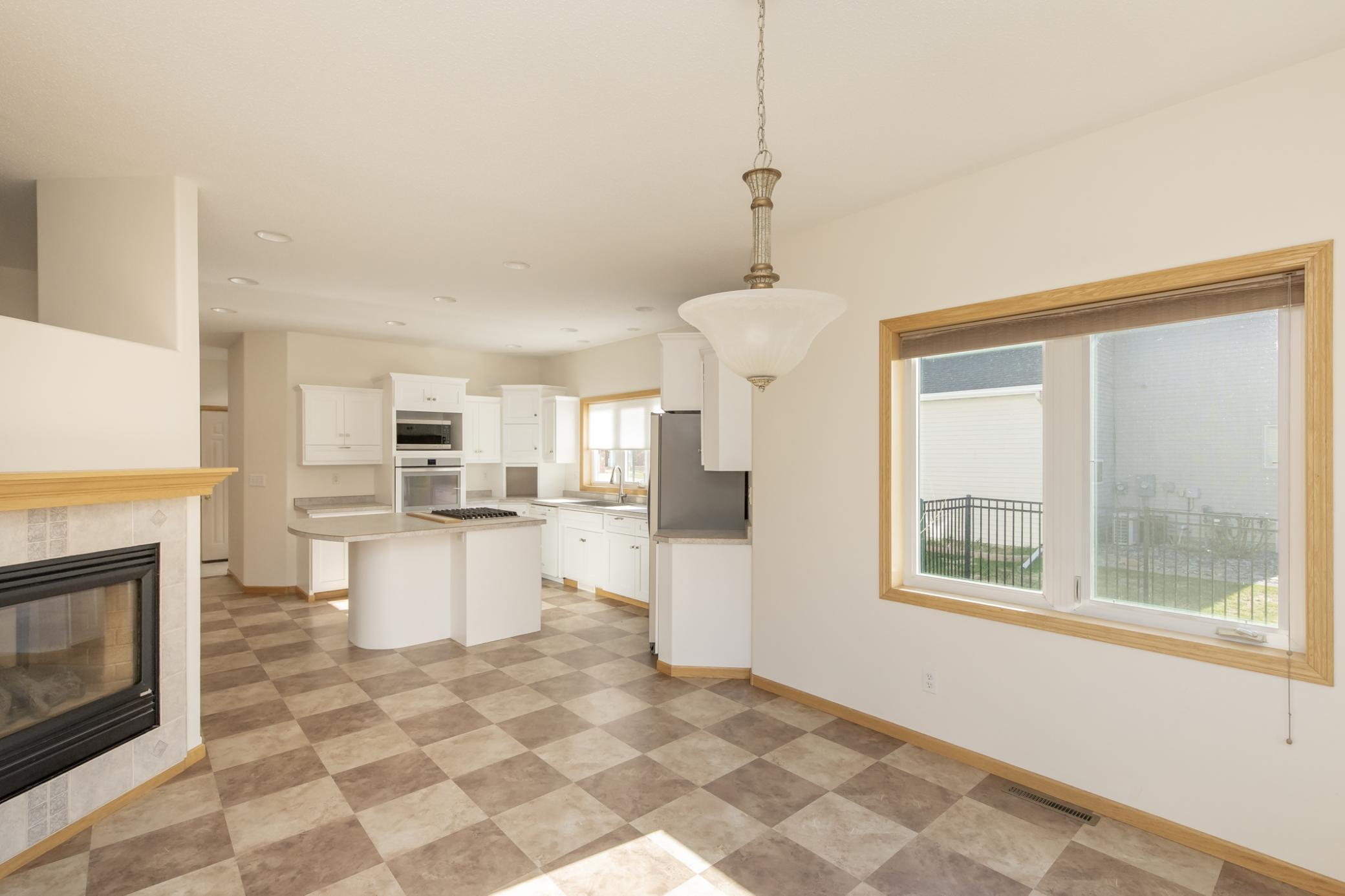 Kitchen/Dining