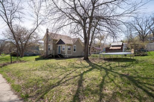 513 State Street E, Cannon Falls, MN 55009