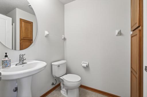 10859 Kingsfield Lane, Saint Paul, MN 55129