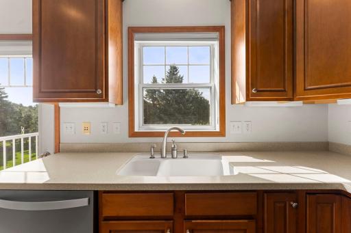 10859 Kingsfield Lane, Saint Paul, MN 55129