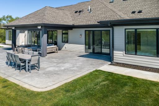 9735 Frontier Lane, Lakeville, MN 55044
