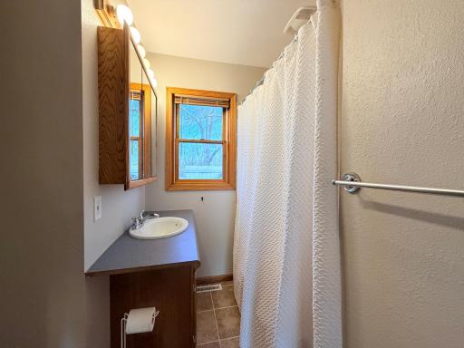 925 2nd Avenue SW, Pipestone, MN 56164