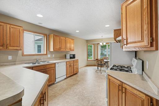 1654 Cohansey Street, Saint Paul, MN 55117
