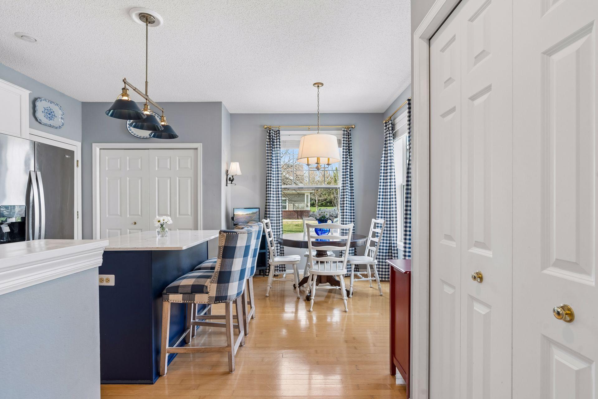 Light-filled eat-in kitchen.