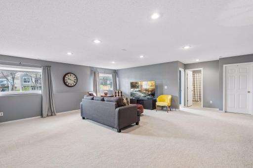 8377 Crabapple Court, Victoria, MN 55386