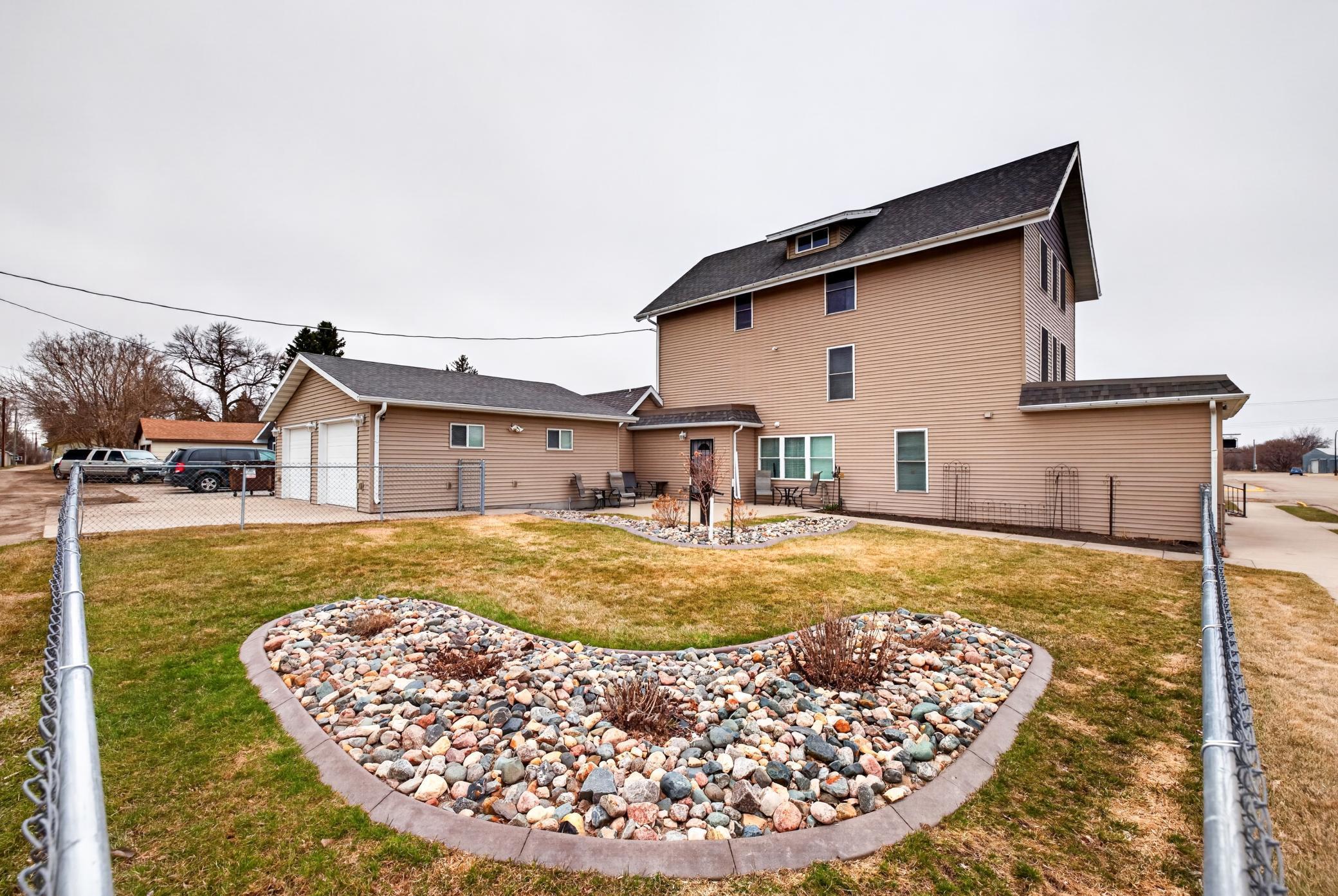 Amdak__202 3rd Ave SE Barnsville MN_0005.jpg