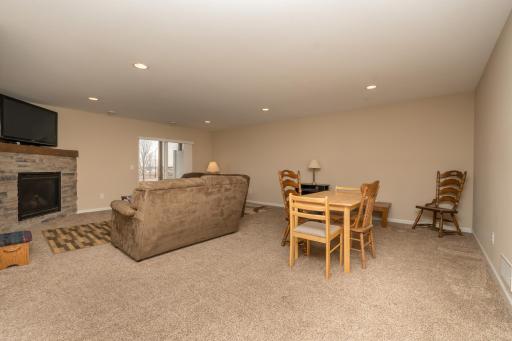 4129 Jarmann Lane, Shakopee, MN 55379