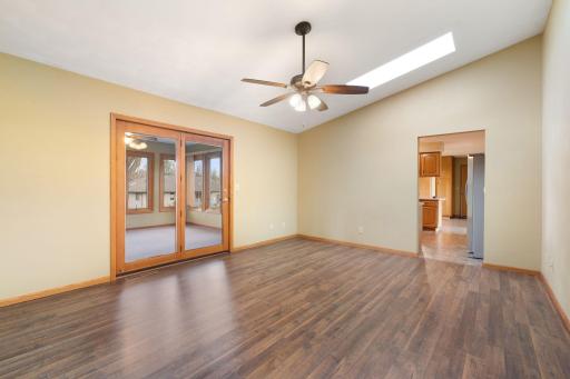 1455 Sunset Drive SW, Owatonna, MN 55060
