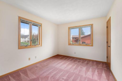 1455 Sunset Drive SW, Owatonna, MN 55060