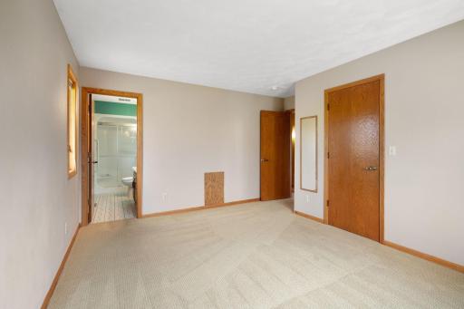 1455 Sunset Drive SW, Owatonna, MN 55060