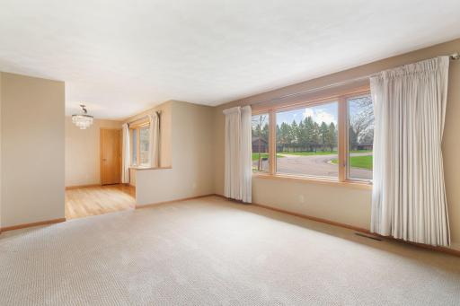 1455 Sunset Drive SW, Owatonna, MN 55060