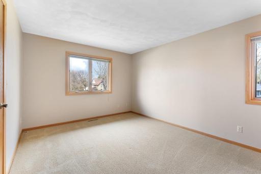 1455 Sunset Drive SW, Owatonna, MN 55060