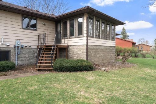 1455 Sunset Drive SW, Owatonna, MN 55060