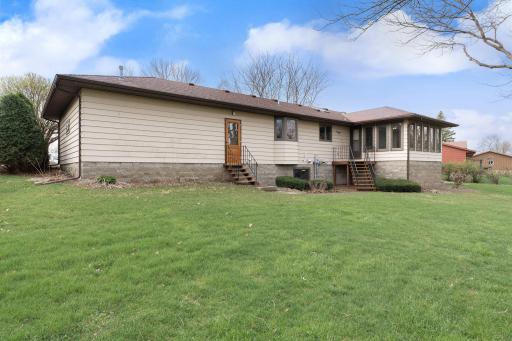1455 Sunset Drive SW, Owatonna, MN 55060