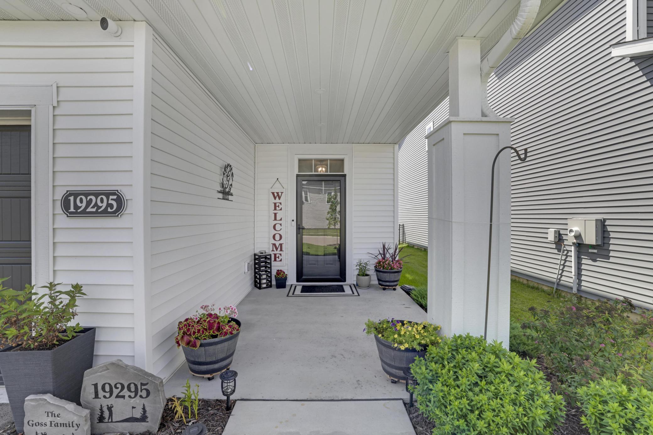 Cozy, warm, beautiful entry to home! Your buyers will be amazed!
