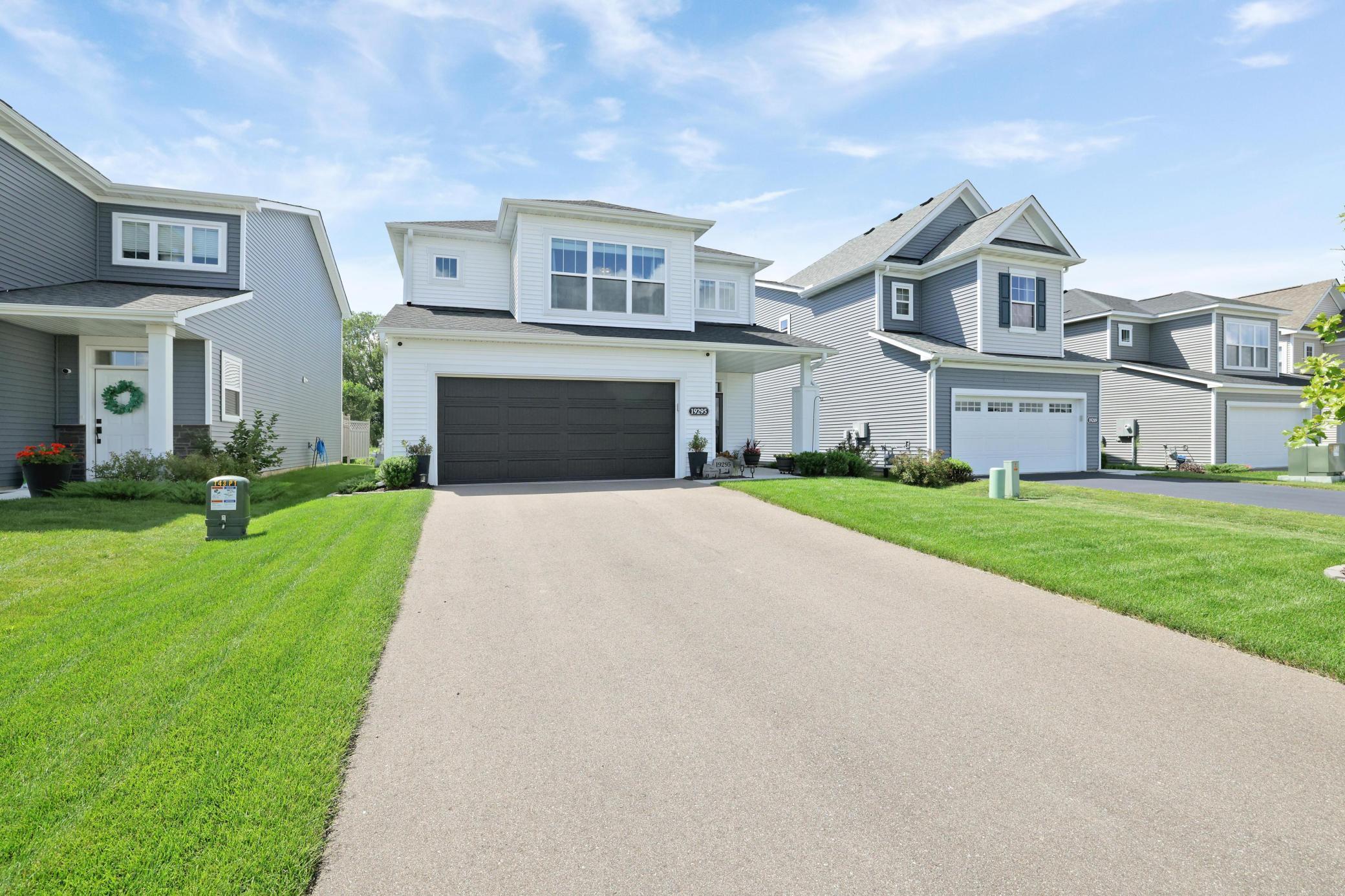 Wonderful neighborhood in Farmington MN! Close to everything!