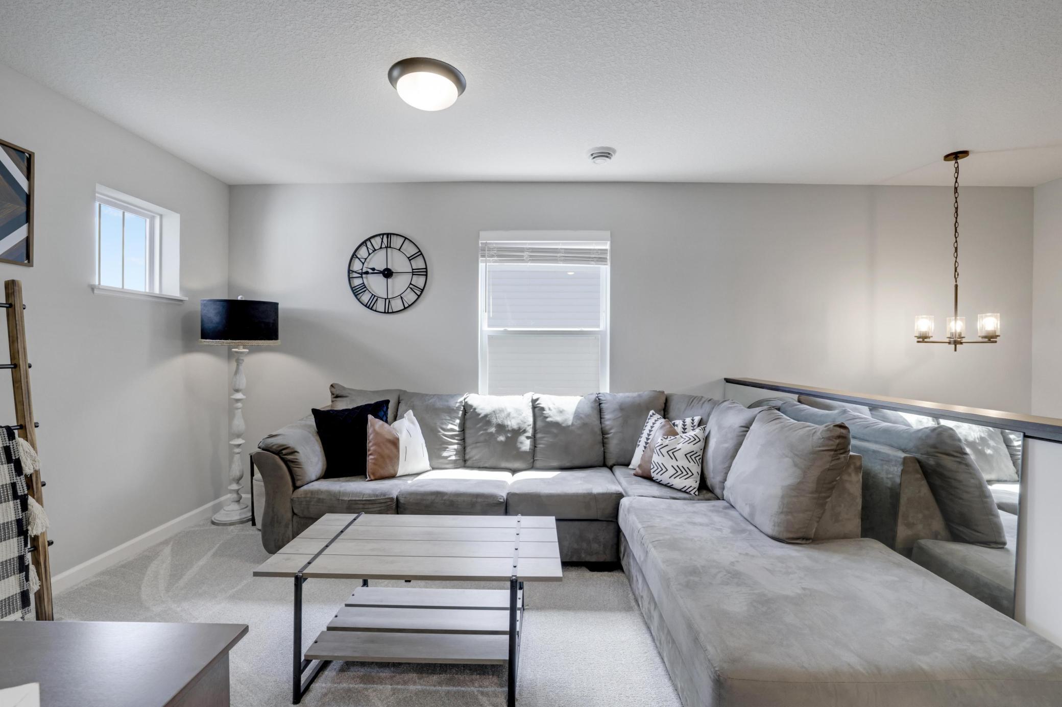 Spacious beautiful upper level loft!