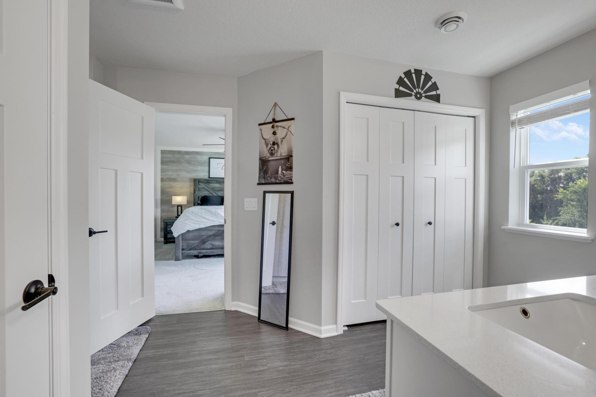 Beautiful upper level full private bath.