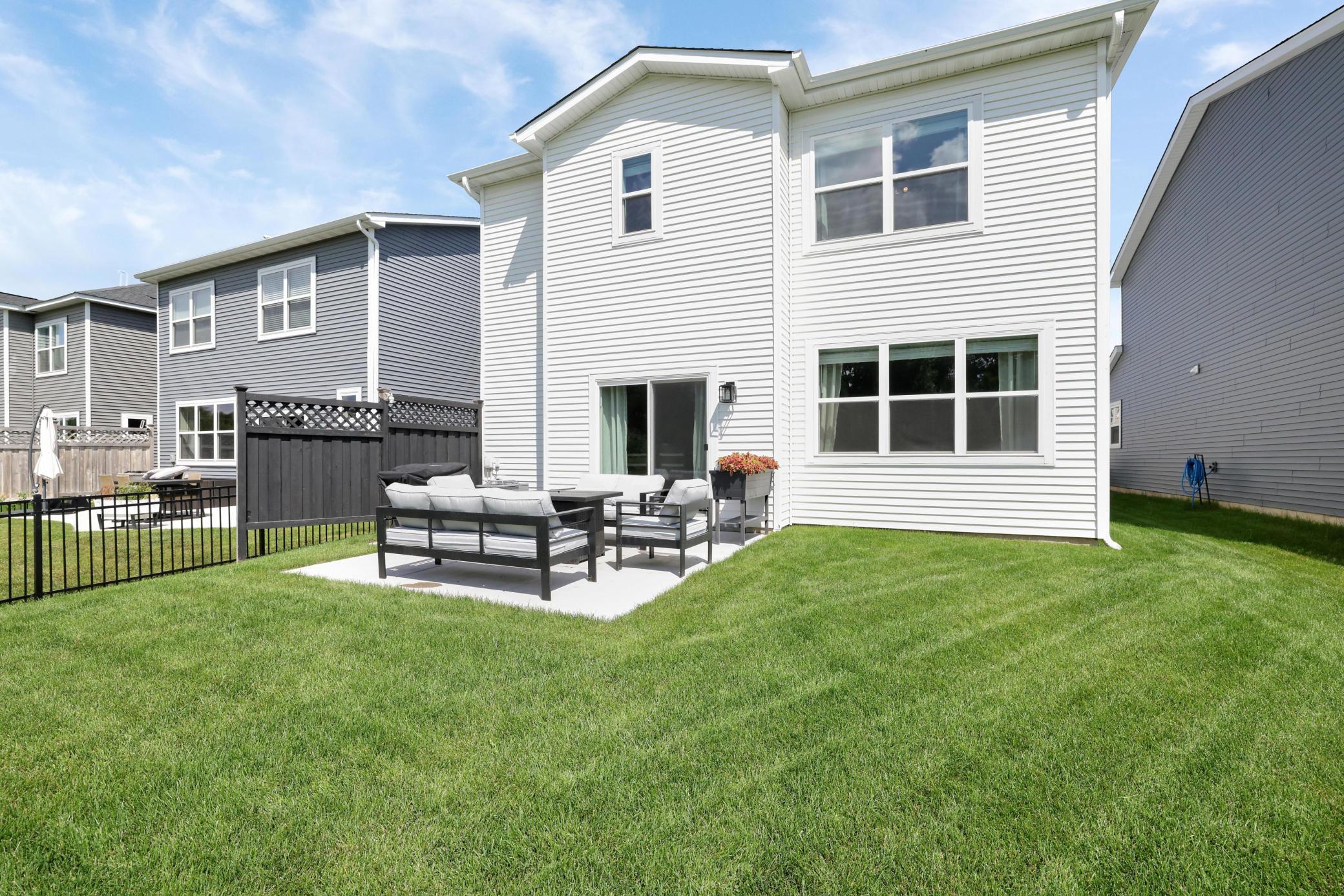 Patio right outside from kitchen, ideal for summer events!