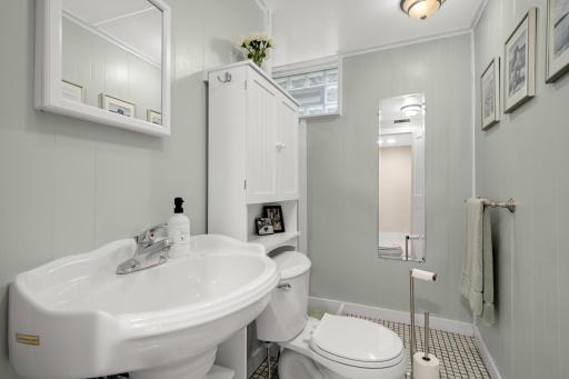 4916 Ewing Avenue S, Minneapolis, MN 55410