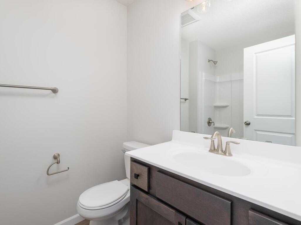 938 Prestwick Dr Belle Plaine MN