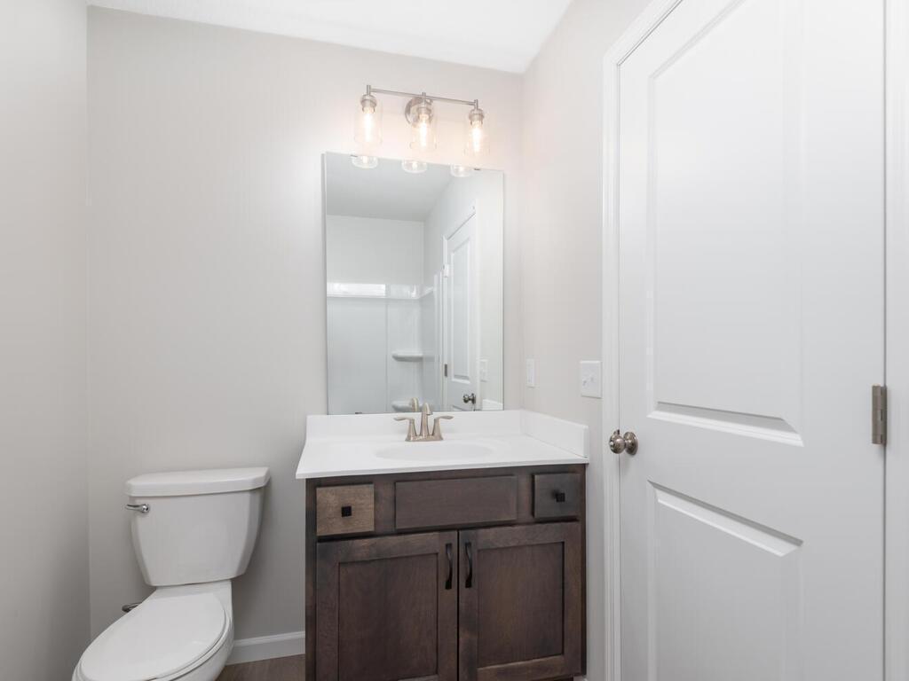 938 Prestwick Dr Belle Plaine MN