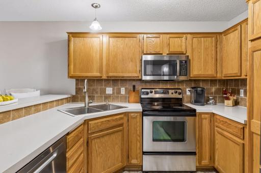 467 Aqua Circle, 1015, Lino Lakes, MN 55014