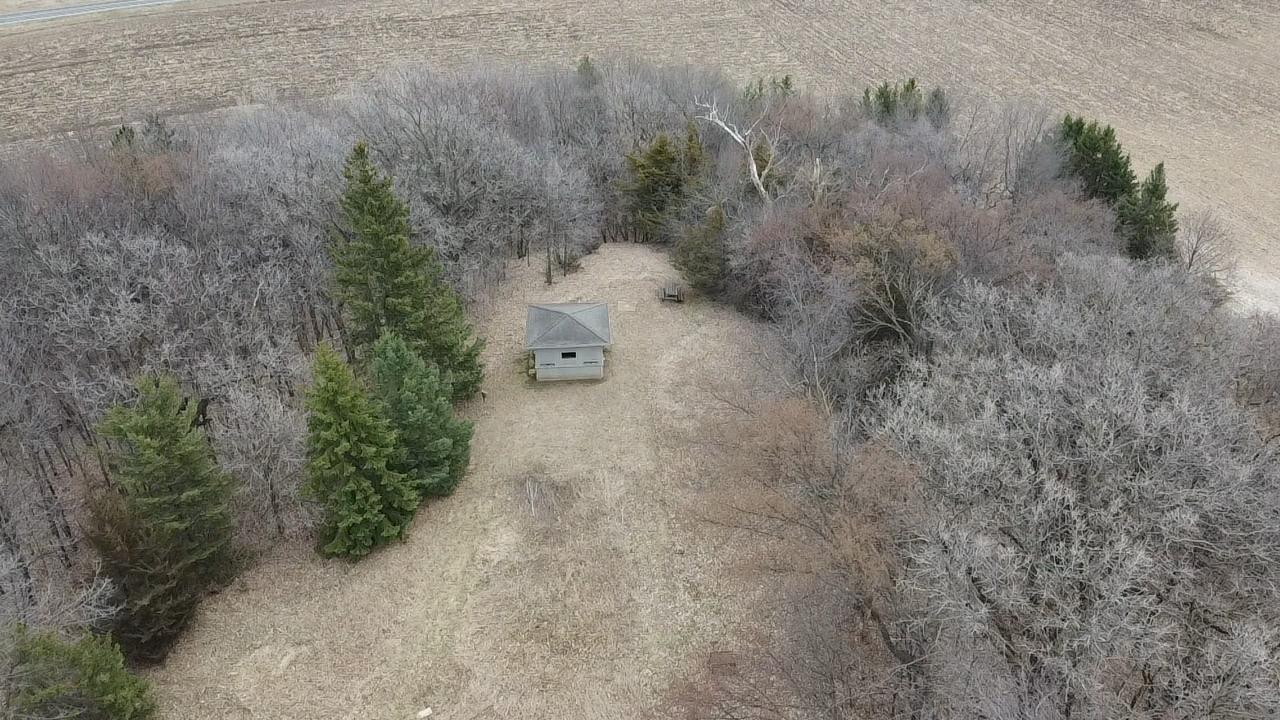 Hunting Shelter with Electric