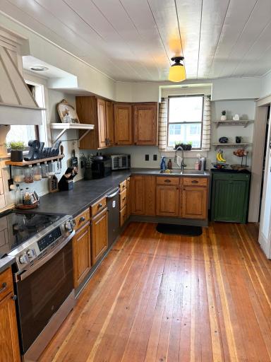 321 E 2nd Street, Redwood Falls, MN 56283
