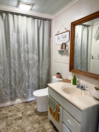 321 E 2nd Street, Redwood Falls, MN 56283