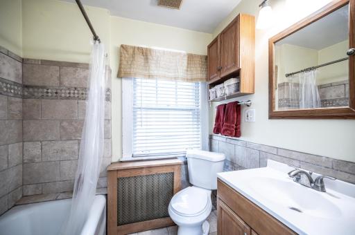 1857 Princeton Avenue, Saint Paul, MN 55105