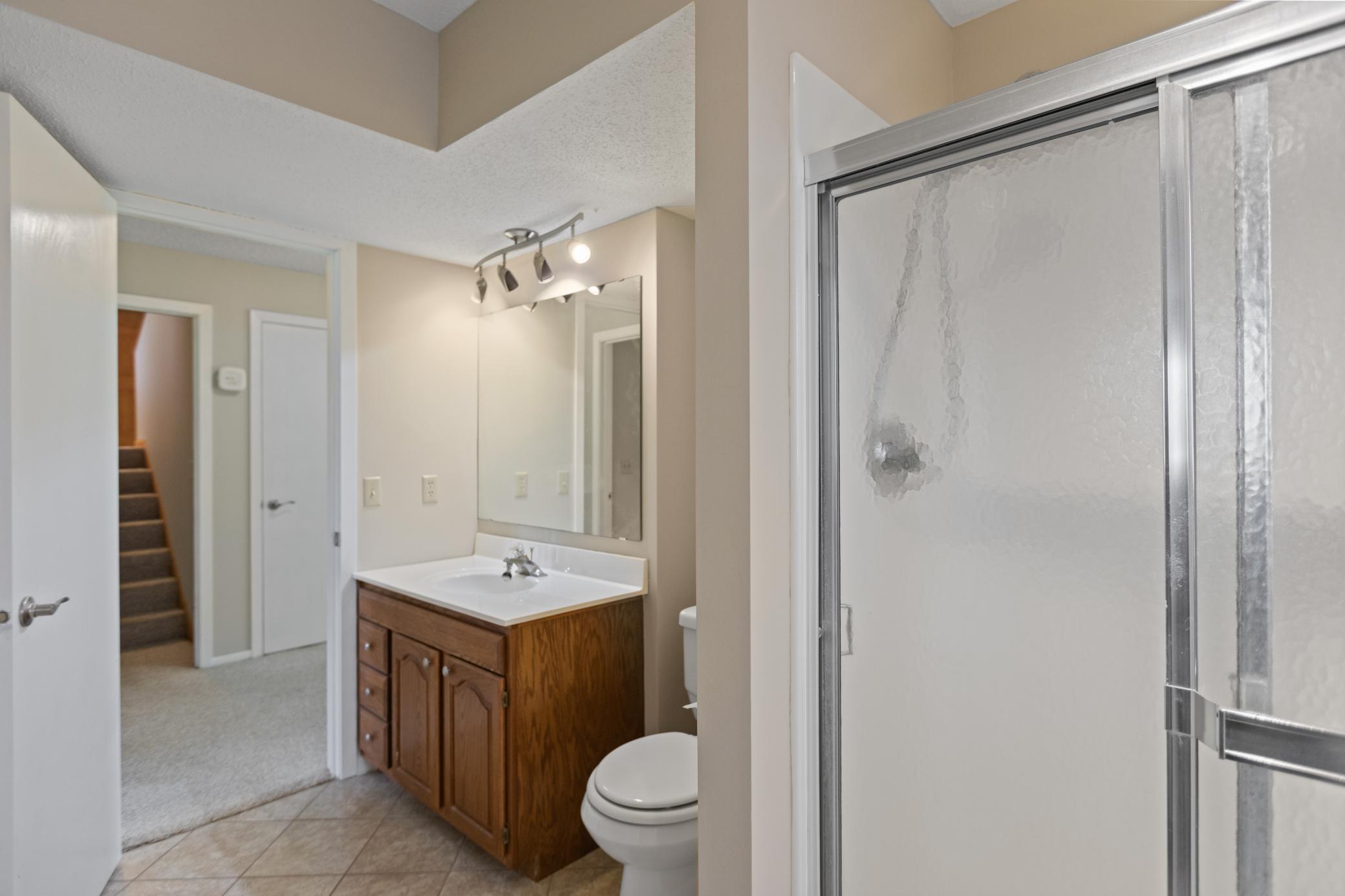 Lower level 3/4 bath