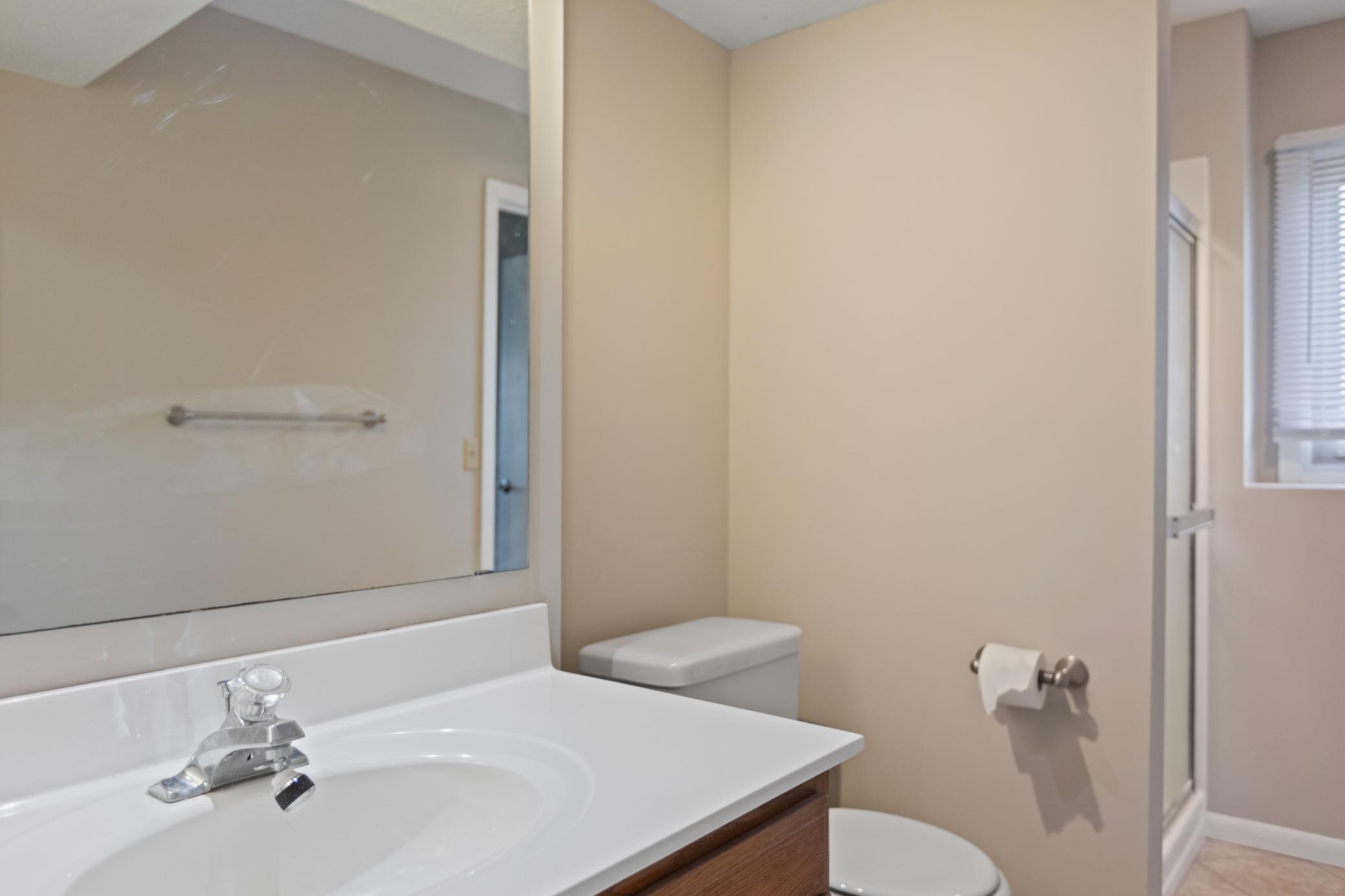 3/4 bath, Lower level