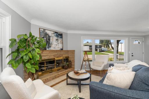 6211 Thomas Avenue S, Minneapolis, MN 55423