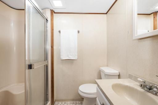 6211 Thomas Avenue S, Minneapolis, MN 55423