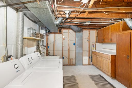 6211 Thomas Avenue S, Minneapolis, MN 55423