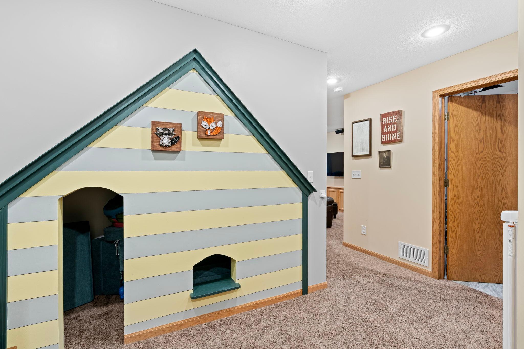 Lower level flexible bonus space!