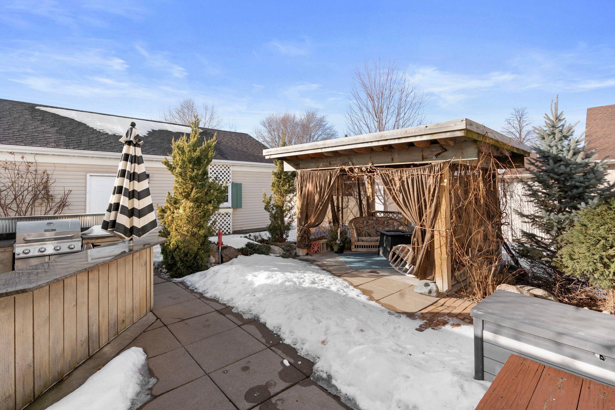 Great space for entertaining or relaxing.