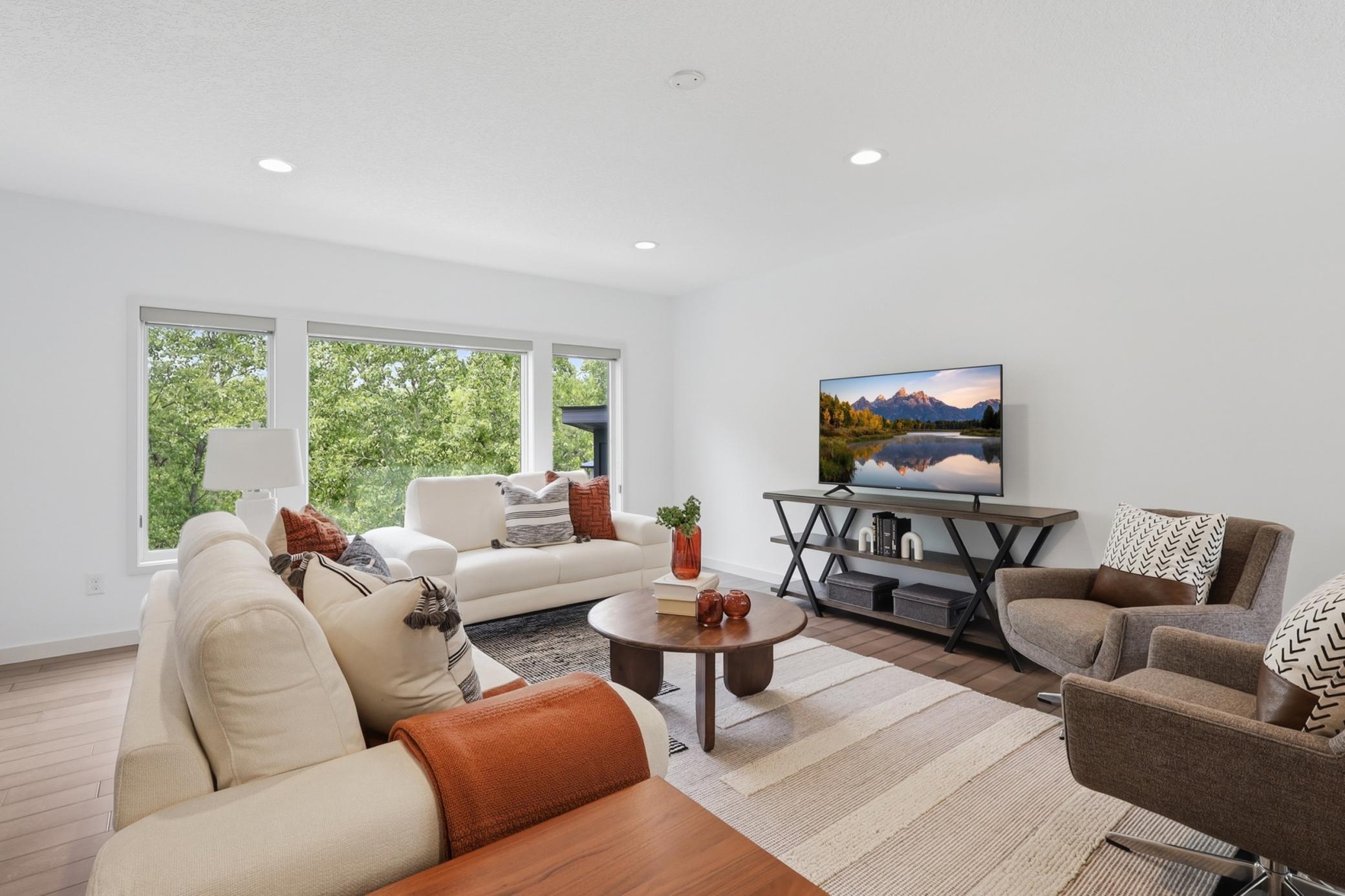 Loft, flex room, bonus room, play room, amusement room, homework area, workout, billiards…this open space means options!