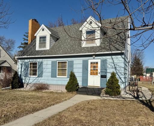 920 Arnold Avenue N, Thief River Falls, MN 56701