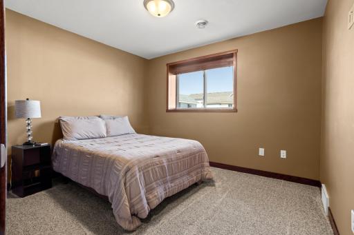 4745 48th Avenue S, Fargo, ND 58104
