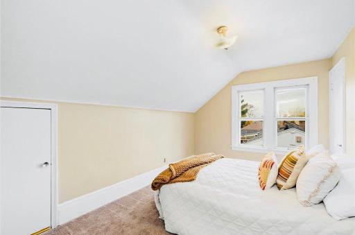 1678 Minnehaha Avenue E, Saint Paul, MN 55106