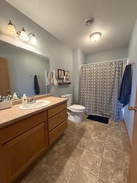 2nd bathroom.jpeg