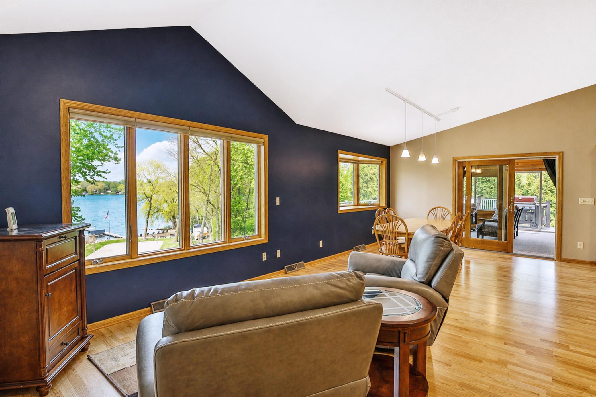 dining_livingroom.jpg