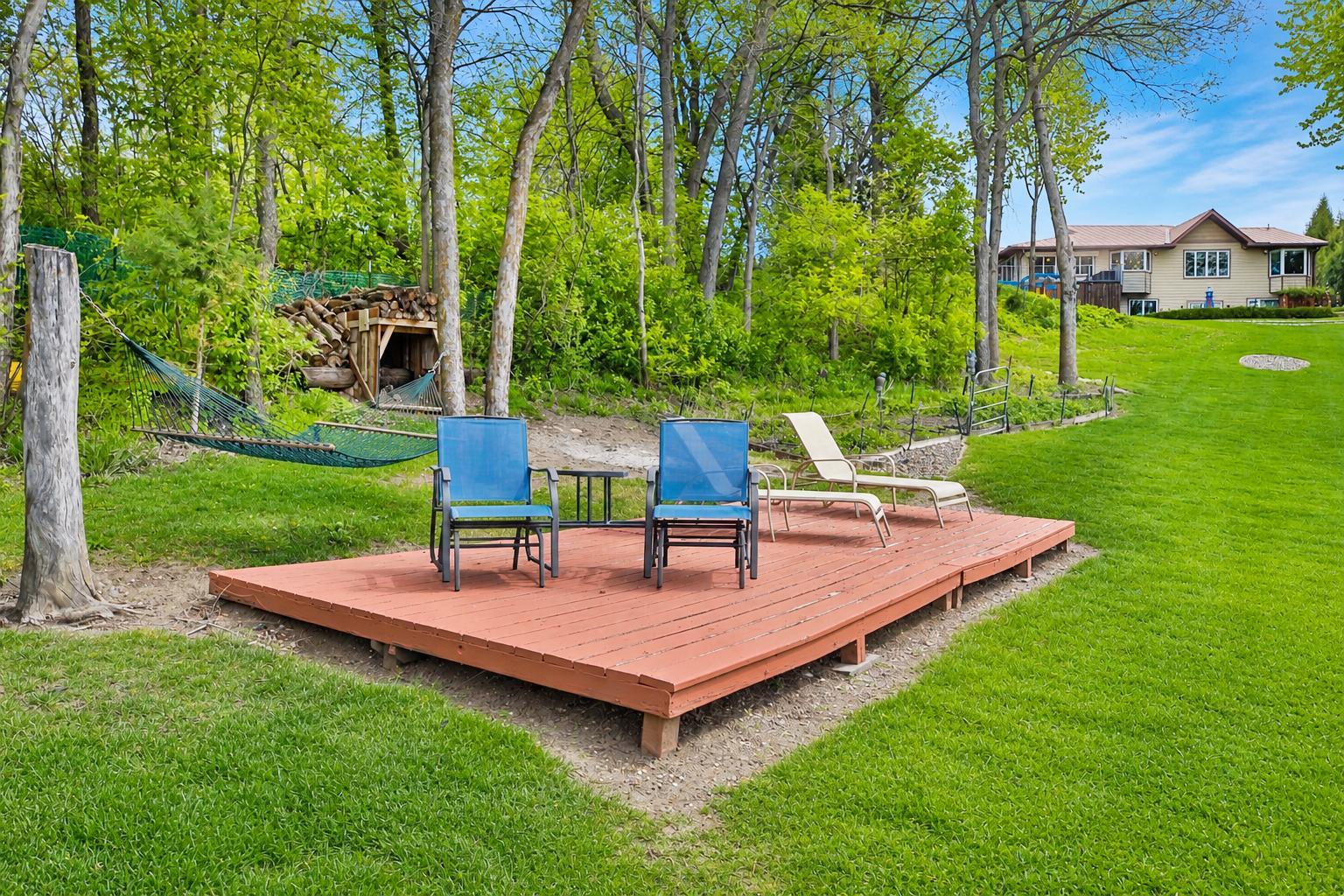 garden_hammock_deck