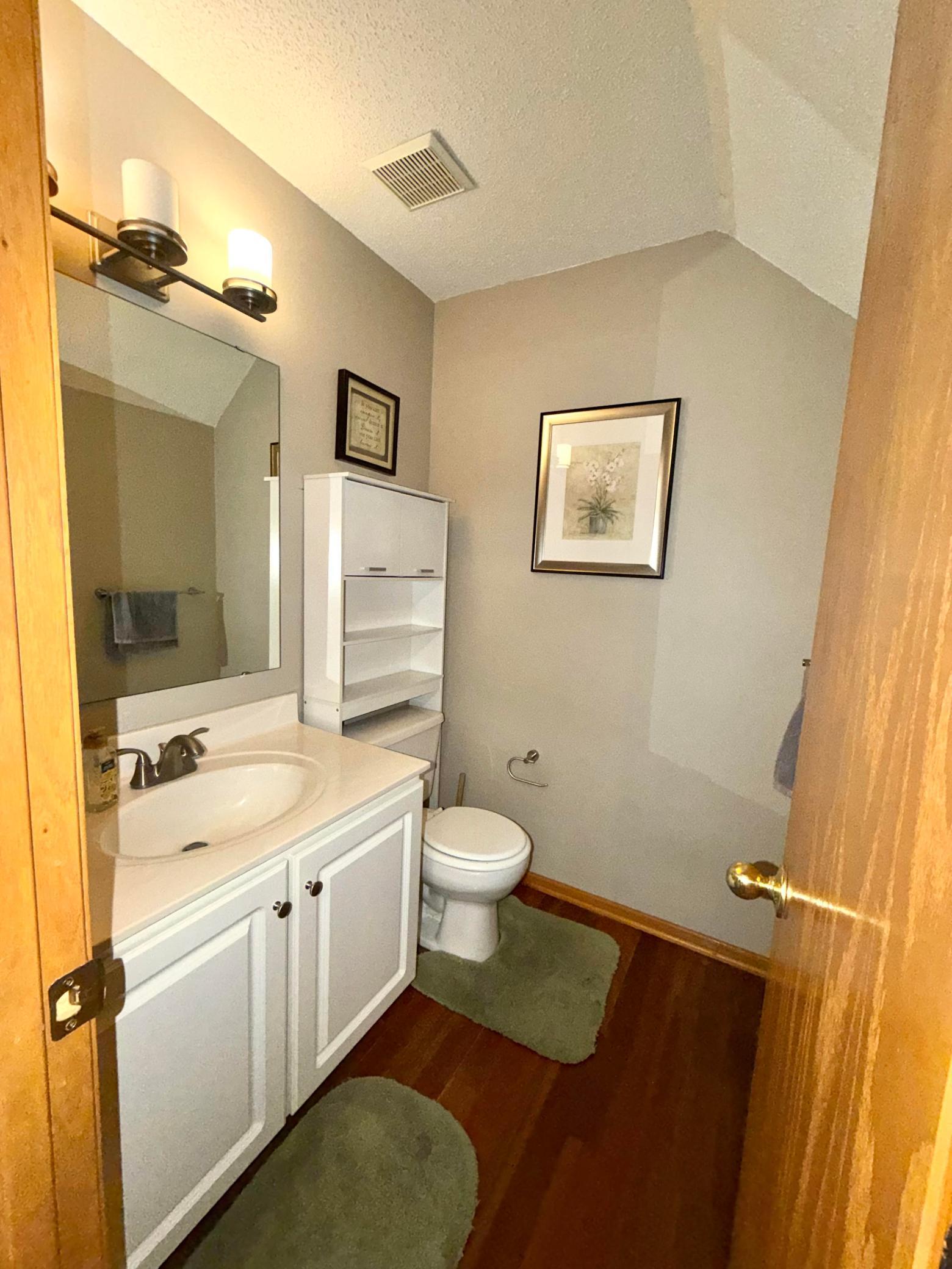 Main level bathroom.jpg