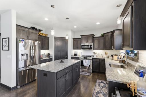 9686 Carbon Court, Inver Grove Heights, MN 55076