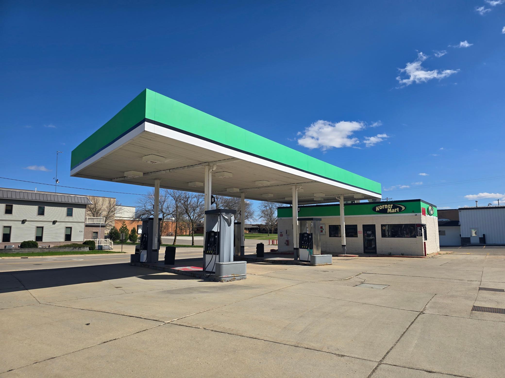 Property photo for 901 Main Street W, Albert Lea, MN 56007