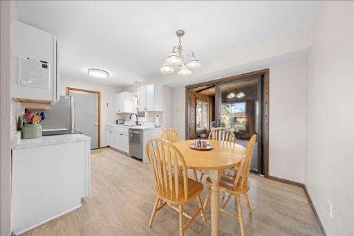 16263 Fishing Way W, Rosemount, MN 55068